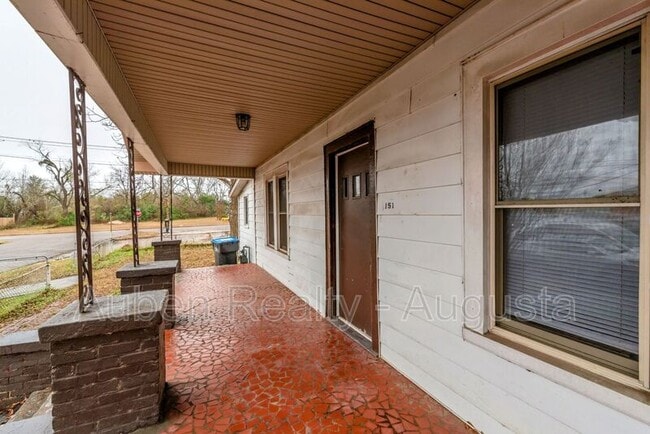 Photo - 151 Curry St