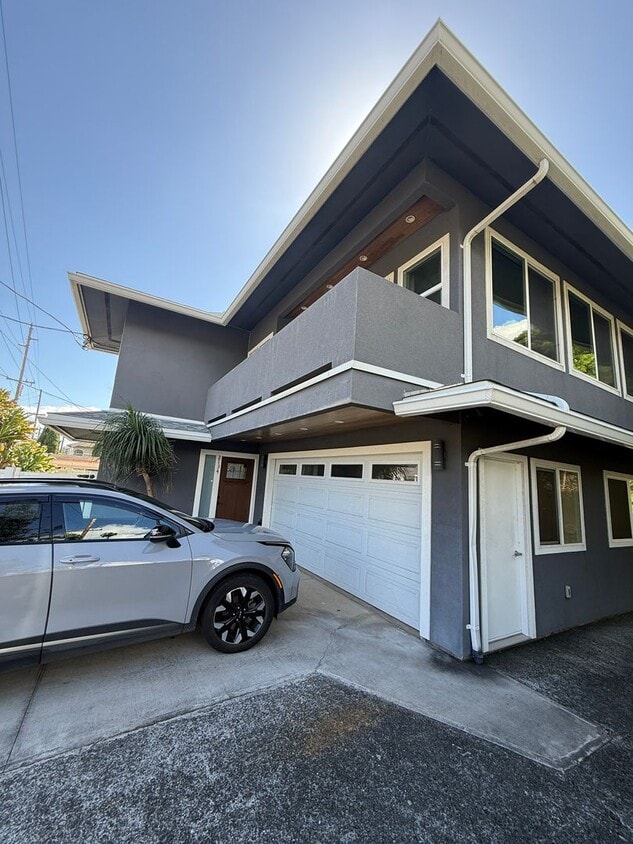 Photo - 2134 Kanealii Ave
