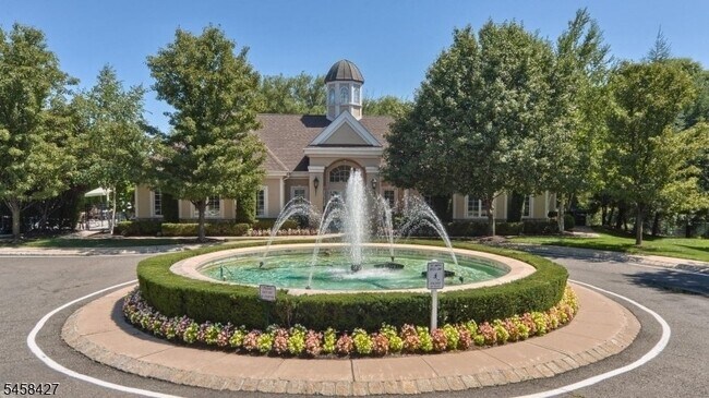 Photo - 10 Devonshire Dr