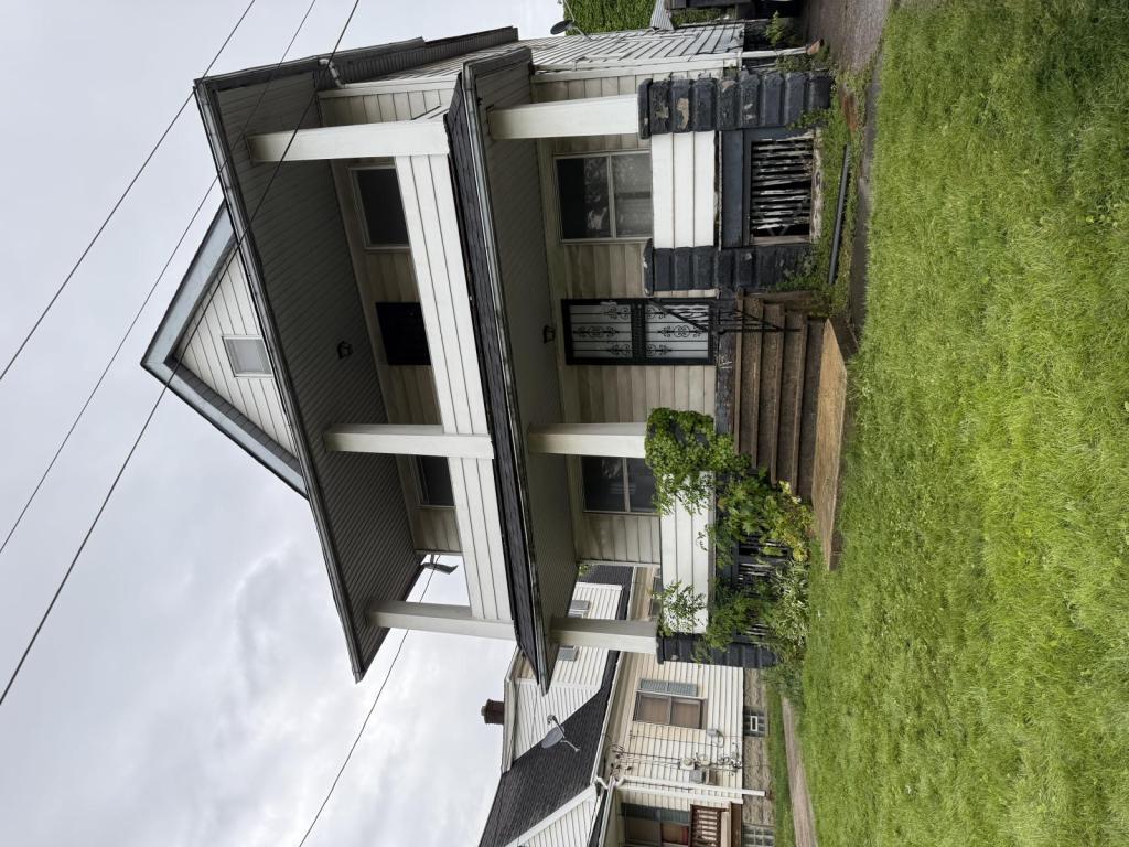 Photo - 4111 E 59th St House