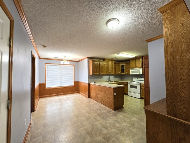 Photo - 3563 Beacon Dr