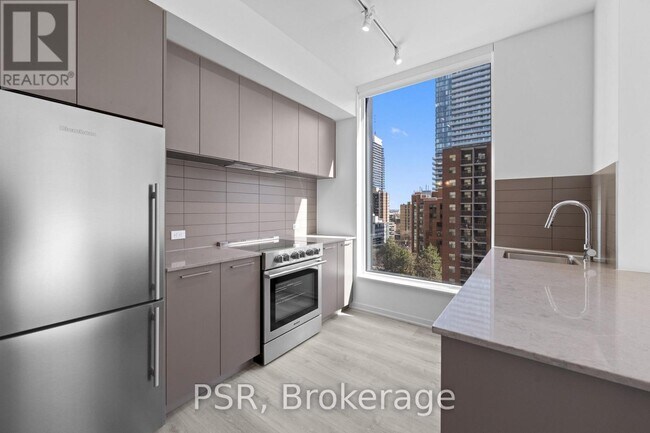 Photo - 101 Roehampton Ave Unit 408
