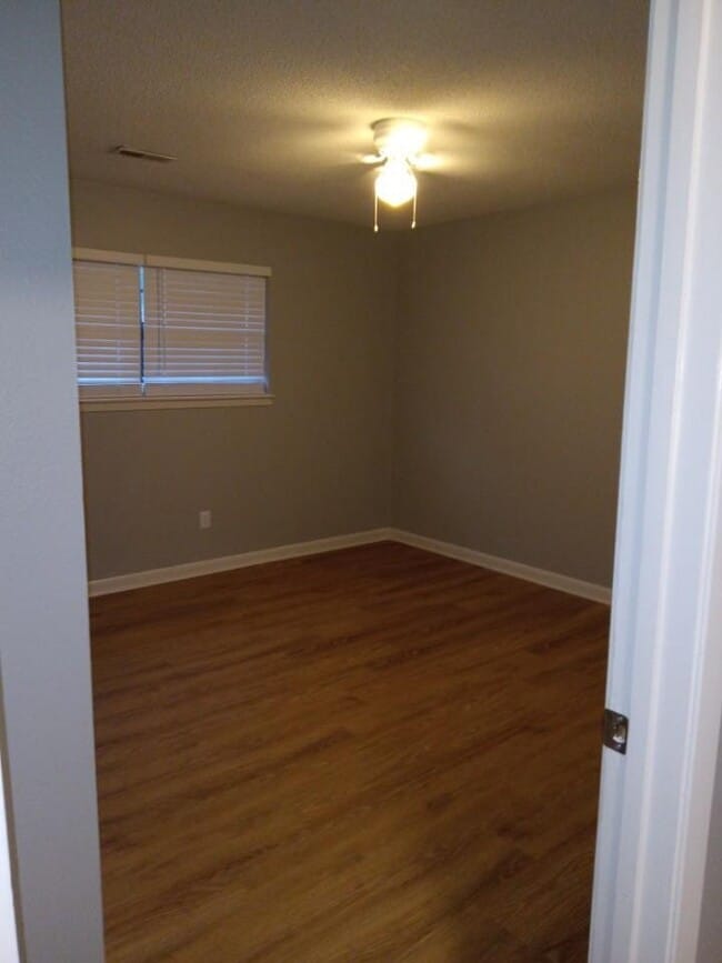 Photo - Pirate Cove Apartments D3-D4 Unit D-4