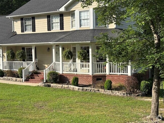 Building Photo - 1699 Sykes Pond Rd Rental