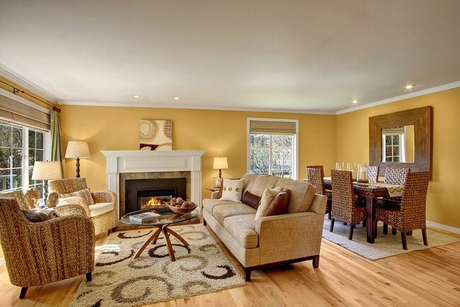 Photo - 3bd/1.75ba Seattle Home