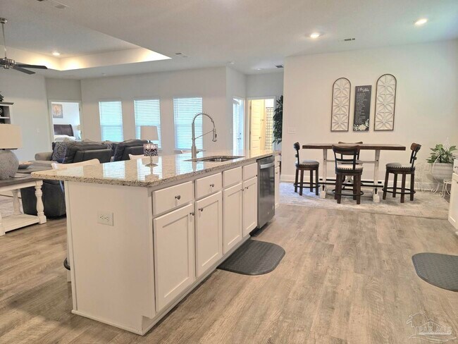 Photo - 8055 Silver Maple Dr