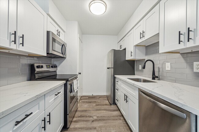 Photo - 2125 Augusta Dr Unit True