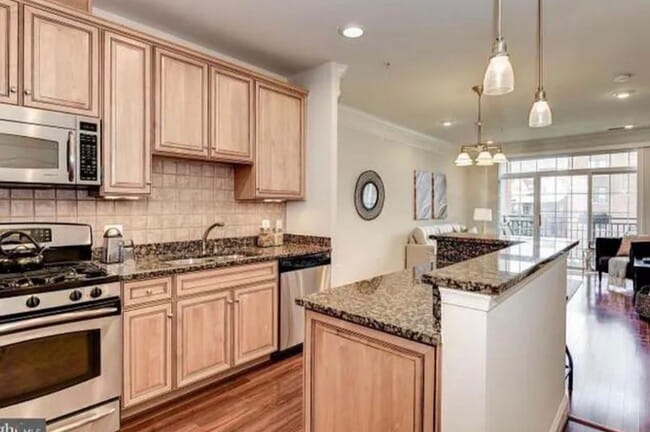 Building Photo - 1451 Belmont St NW Unit 320