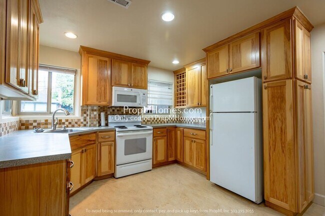 Photo - 10609 SE 36th Ave Unit 10609 SE 36th Avenue A