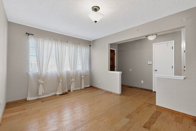 Photo - Foothills 3 Bedroom 2 Bath  2 car garage