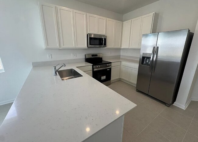 Photo - Charming 3-Bed Townhouse Retreat with 2.5 ...