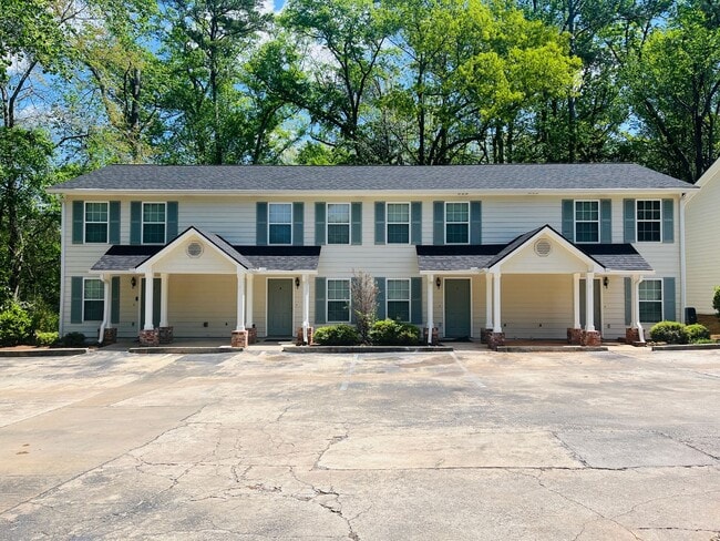 Building Photo - 605 Wilburn Ave Unit L