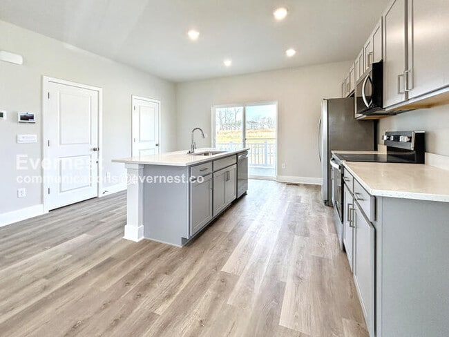 Photo - 195 Sioux Lp