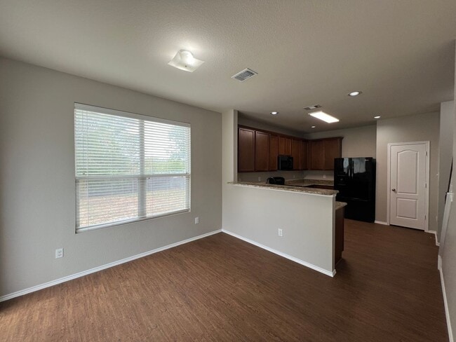 Photo - Saginaw Texas Homes For rent "Eagle Mountain-Saginaw ISD"