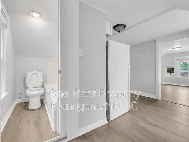 Photo - 324 N Hardesty Unit 4