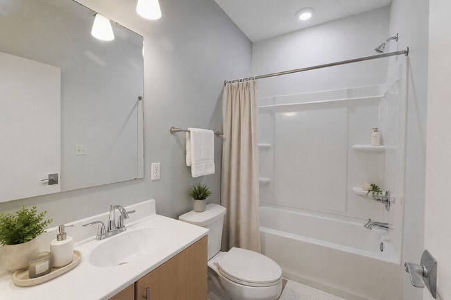 Photo - River Rock Apartments