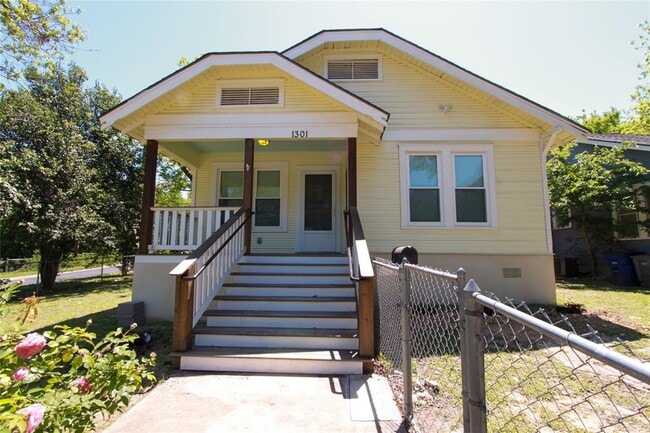 Photo - 1301 S 6th St
