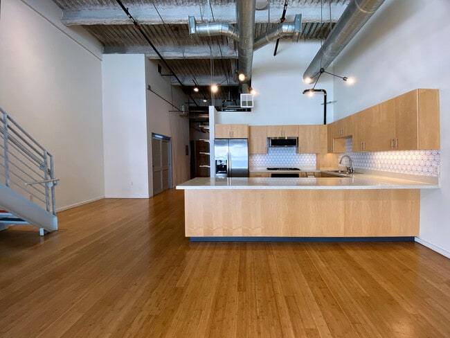 Photo - 1130 S FLOWER St Unit 405