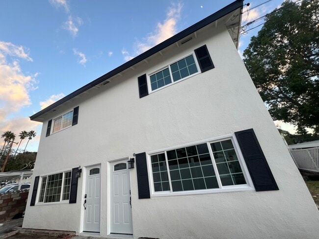 Building Photo - 2513 Hermosa Ave