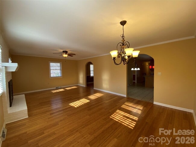 Photo - 203 Ratchford Farm Rd