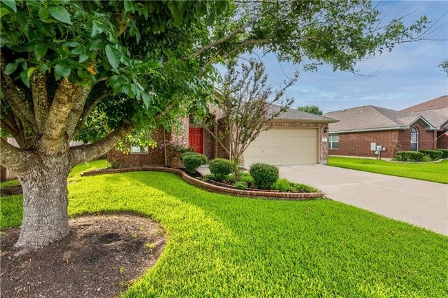 Photo - 114 Inman Dr