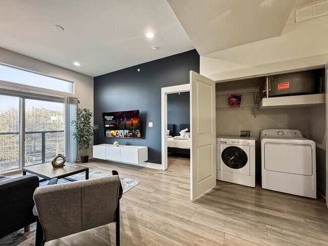 Photo - 2908 Indiana St Unit ID1285558P