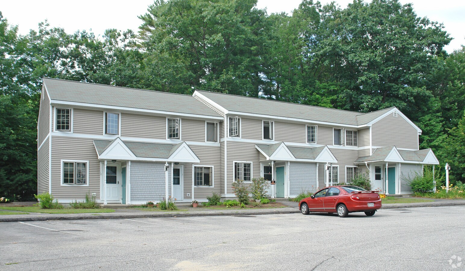 Millbrook Commons - Millbrook Commons Apartments