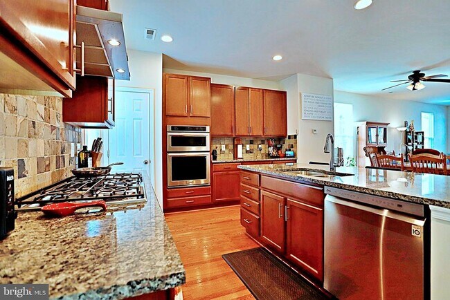Photo - 9612 Stockwell Ln