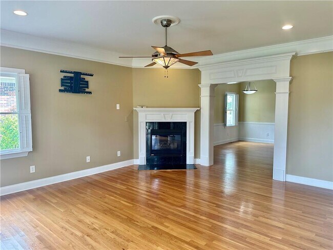 Photo - 1594 Hardin Ave