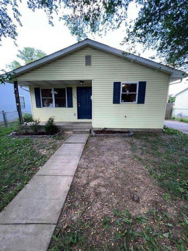 Building Photo - 658 Brower St