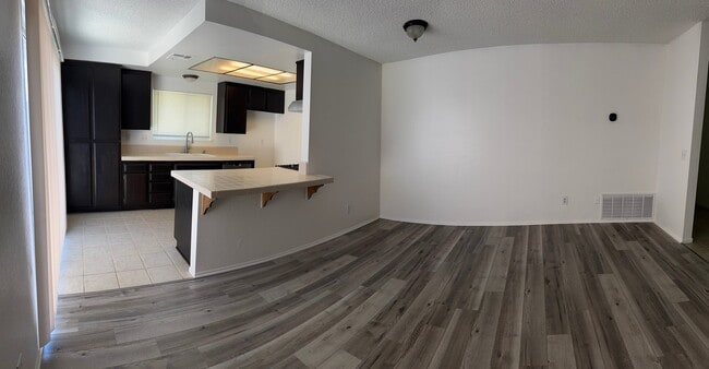 Photo - 4425 Bartel Dr