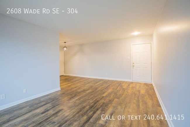 Photo - 2608 Wade Rd SE