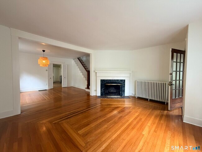 Photo - 304 Central Ave