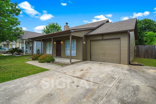 Photo - 140 Bonnieville Dr