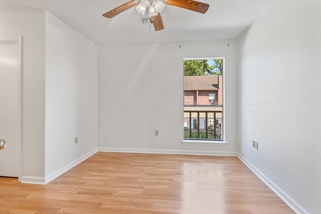 Photo - 956 Ridgepoint Ct Unit 956 Ridgepoint Court #15C