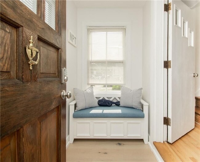 Photo - 33 Slocum St