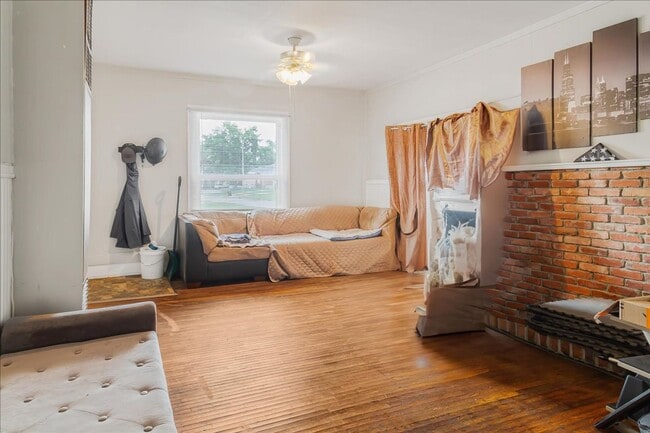 Photo - 212 W North St