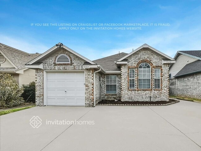 Building Photo - 922 Gaynor Ave