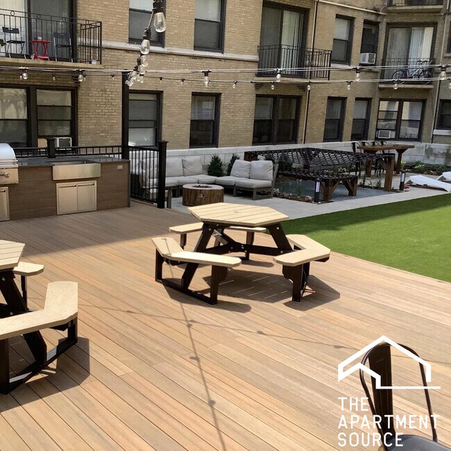 Photo - 4242 N Sheridan Rd Unit 613