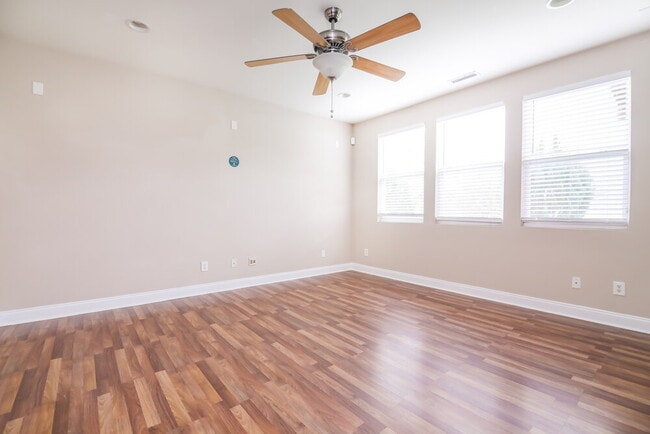 Photo - 172 Cinder Cross Way