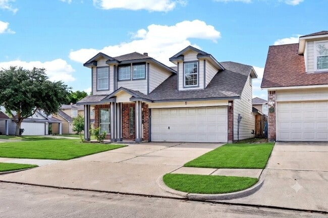 Photo - 15014 Middle Oaks Blvd