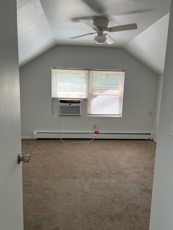 Building Photo - 18 Linden Pl Unit 2 Rental