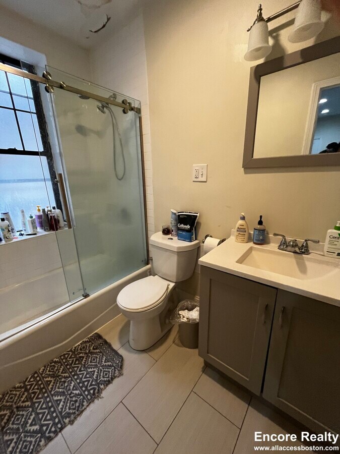 Photo - 58 Queensberry St Unit 7