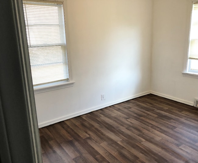 Photo - 3153 W Mott Ave