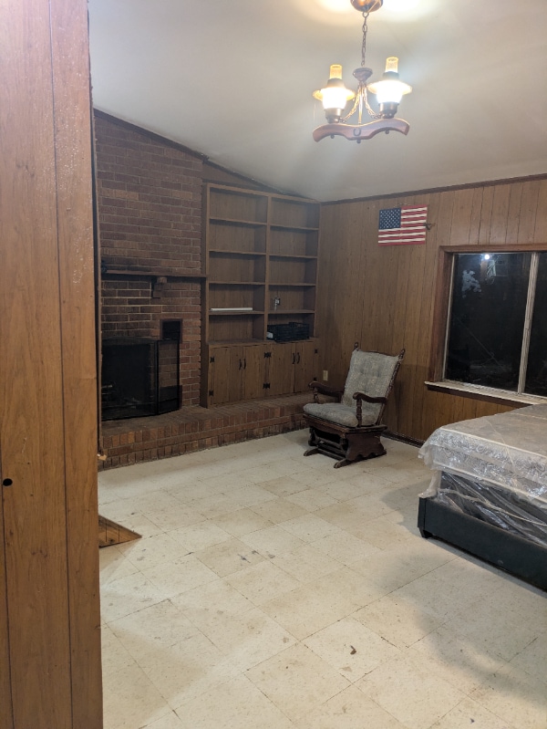 Photo - 928 Beatrice St