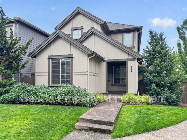 Building Photo - 822 SE Bacarra St