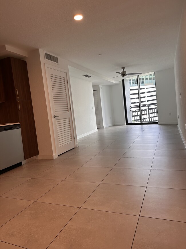 Photo - 1234 NW 8th Ct Unidad B19