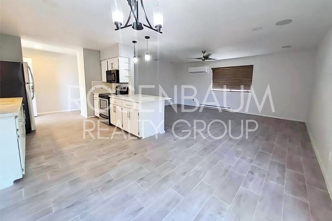 Photo - Stunning 3-bedrooms, 2-baths single-family home perfectly situated in the heart of Prescott Valley!