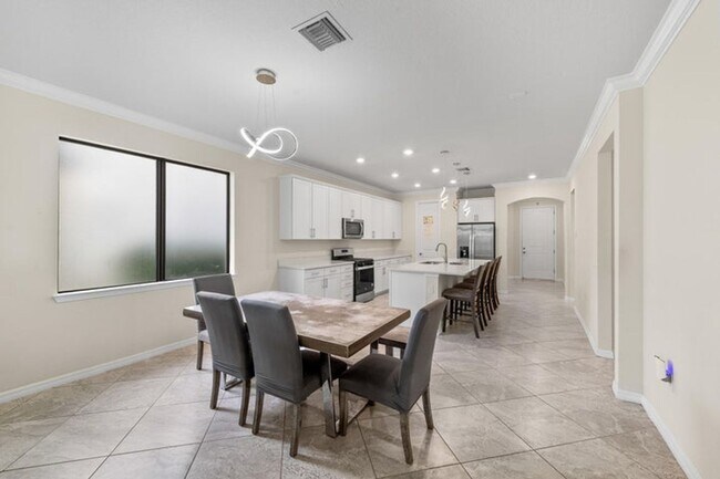 Photo - 4762 Roldan Ct