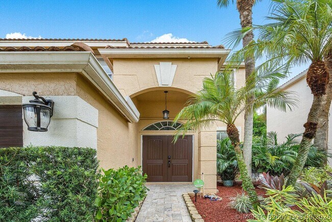 6328 Stonehurst Cir